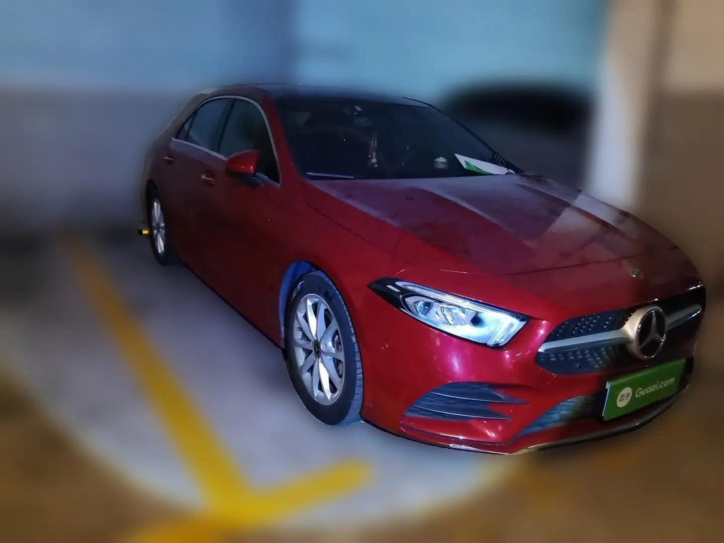 Mercedes-Benz A-Class 2020 Restyled A 200 L Sport Sedan Dynamic Version — миниатюра 3