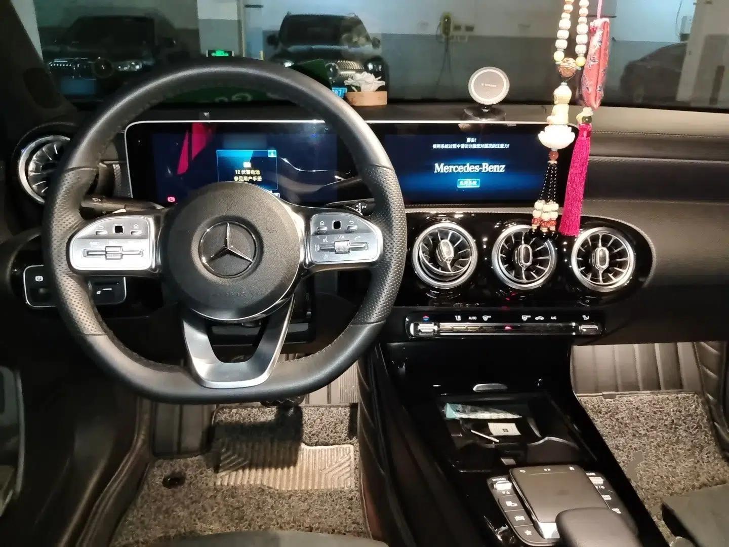Mercedes-Benz A-Class 2020 Restyled A 200 L Sport Sedan Dynamic Version — миниатюра 9