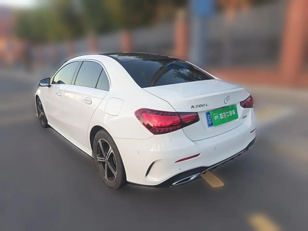 Mercedes-Benz A-Class 2023 A 200 L Fashion Model — миниатюра 4
