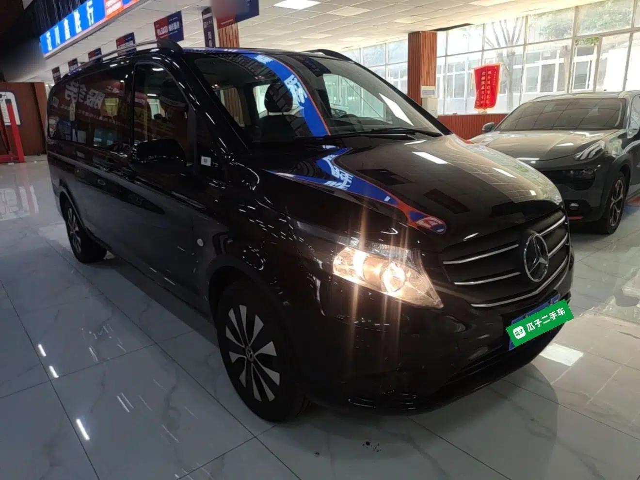 Mercedes-Benz Vito 2023 2.0T Business Version 7 Seats — миниатюра 12
