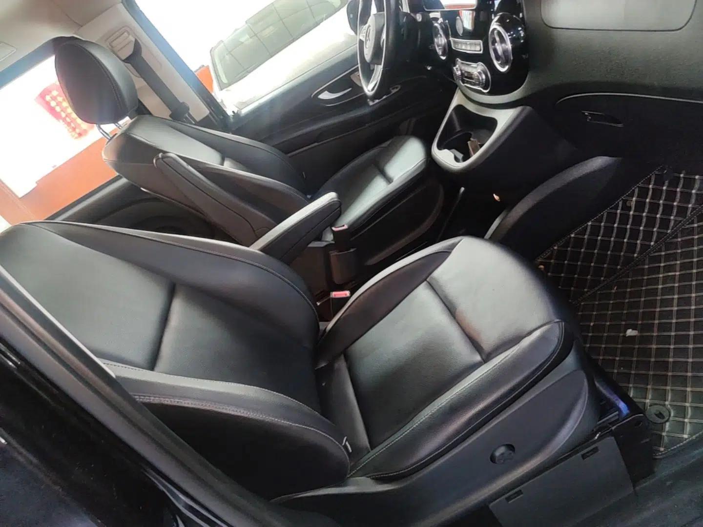 Mercedes-Benz Vito 2023 2.0T Business Version 7 Seats — миниатюра 24