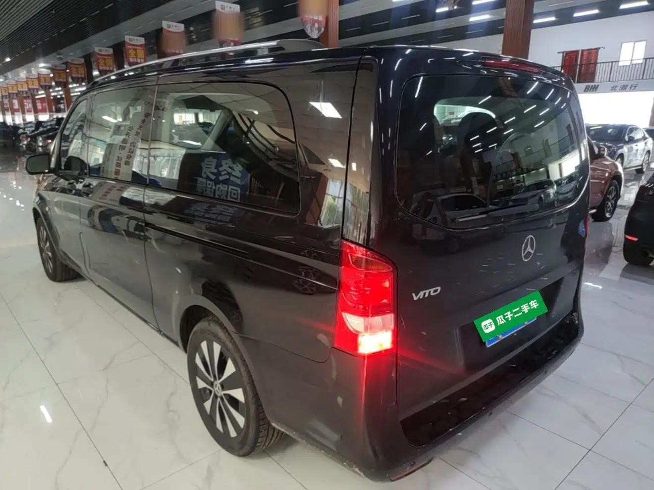 Mercedes-Benz Vito 2023 2.0T Business Version 7 Seats — миниатюра 4