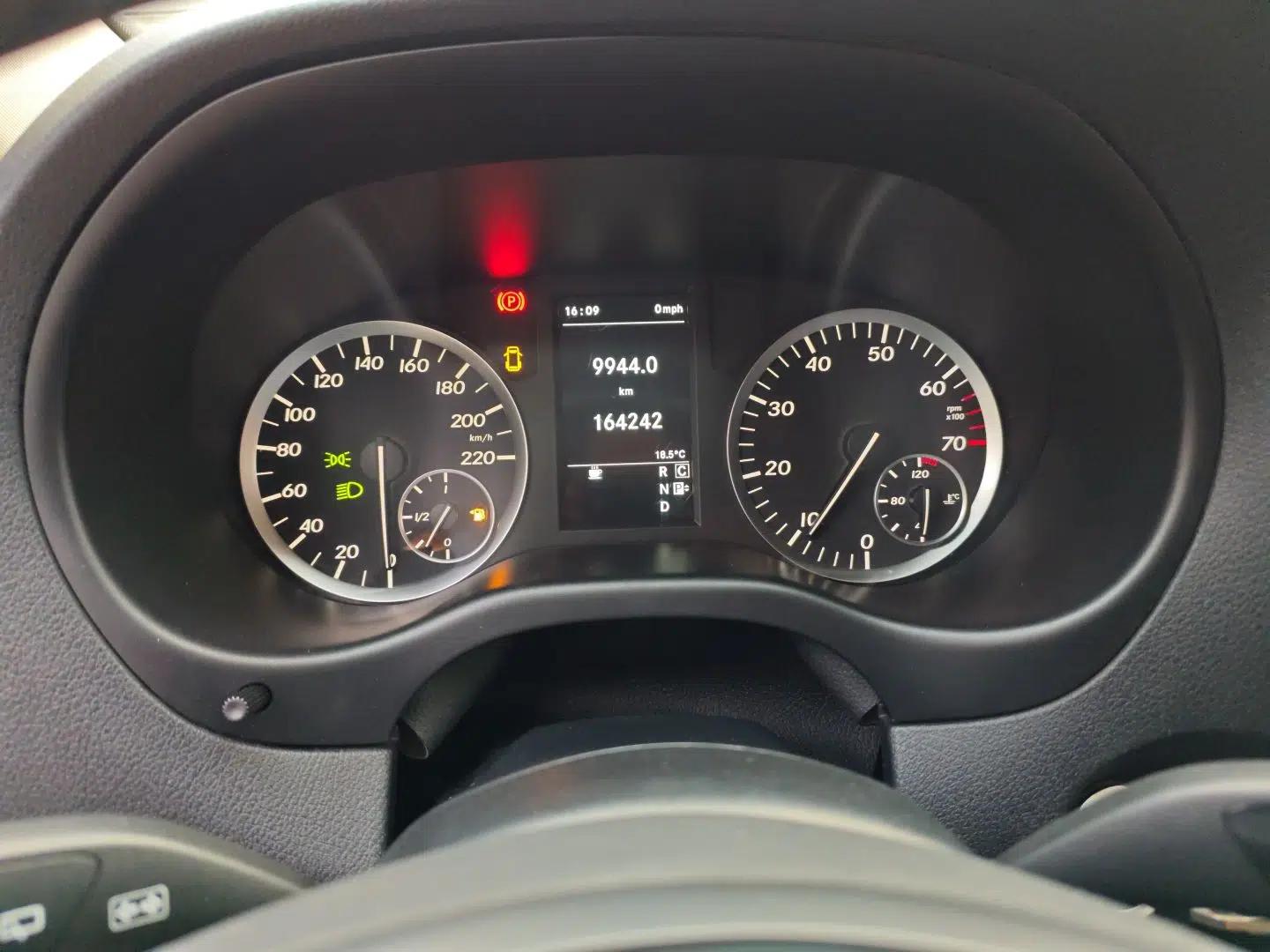 Mercedes-Benz Vito 2018 2.0T Business Version China V Emission Standard — миниатюра 18