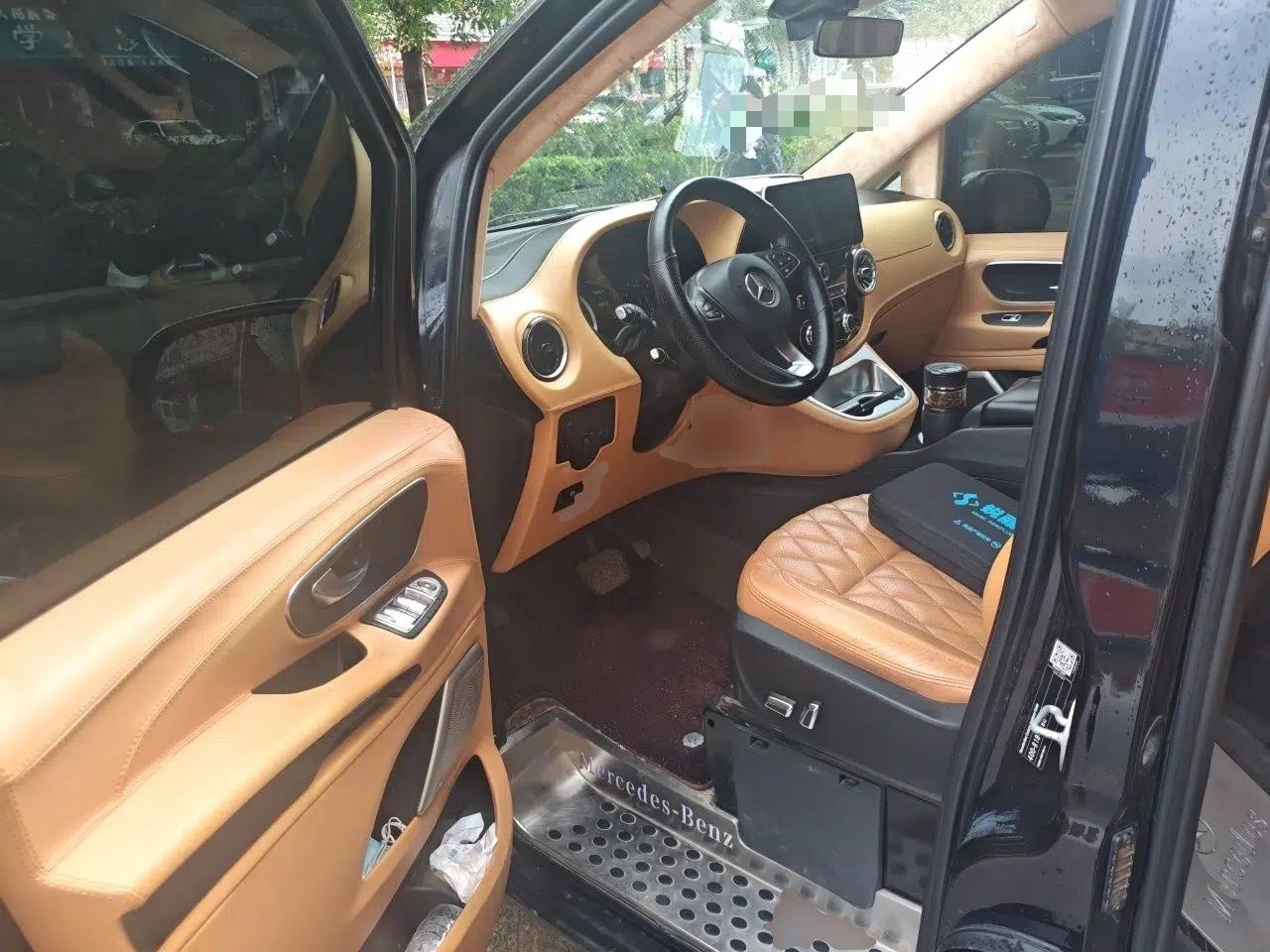 Mercedes-Benz Vito 2021 2.0T Business Version 7 Seats — миниатюра 16
