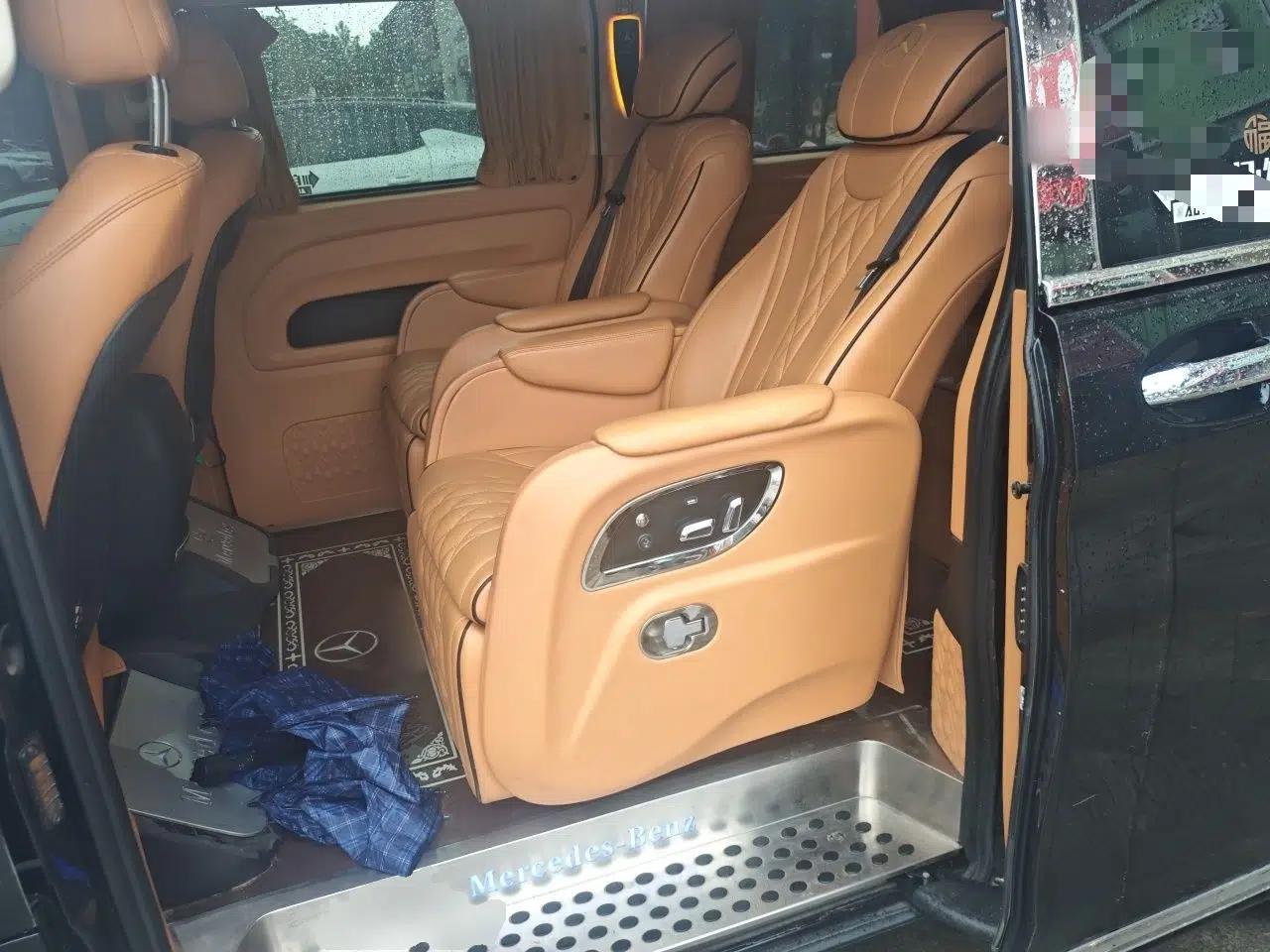 Mercedes-Benz Vito 2021 2.0T Business Version 7 Seats — миниатюра 17