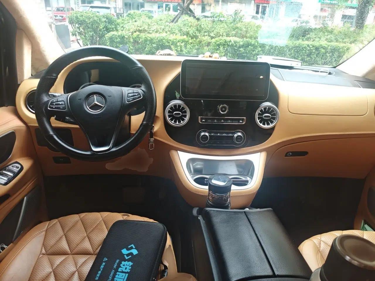 Mercedes-Benz Vito 2021 2.0T Business Version 7 Seats — миниатюра 9