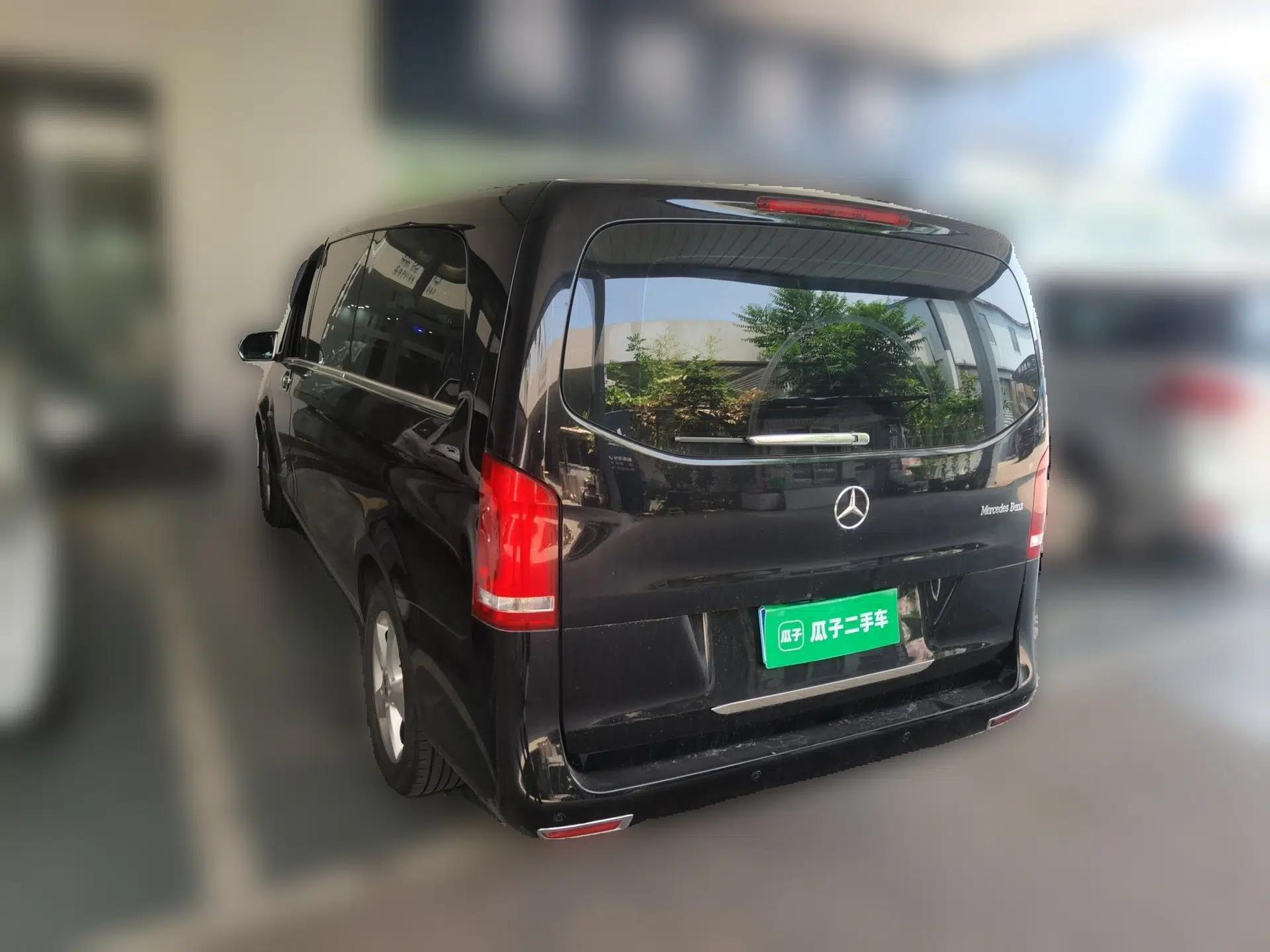 Mercedes-Benz Vito 2018 2.0T Elite Version 7 Seats China VI Emission Standard — миниатюра 4