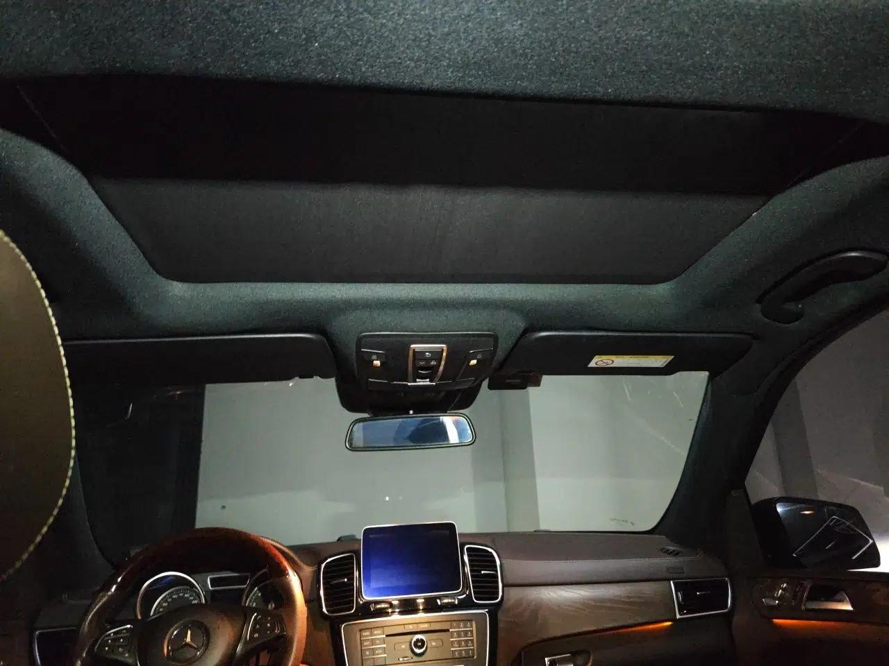 Mercedes-Benz GLE 2018 GLE 320 4MATIC Dynamic Edition Collector's Edition — миниатюра 18