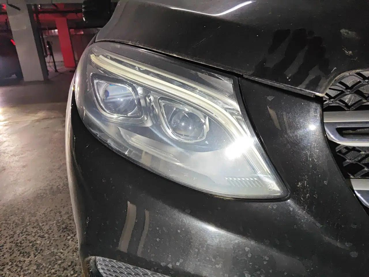 Mercedes-Benz GLE 2018 GLE 320 4MATIC Dynamic Edition Collector's Edition — миниатюра 7