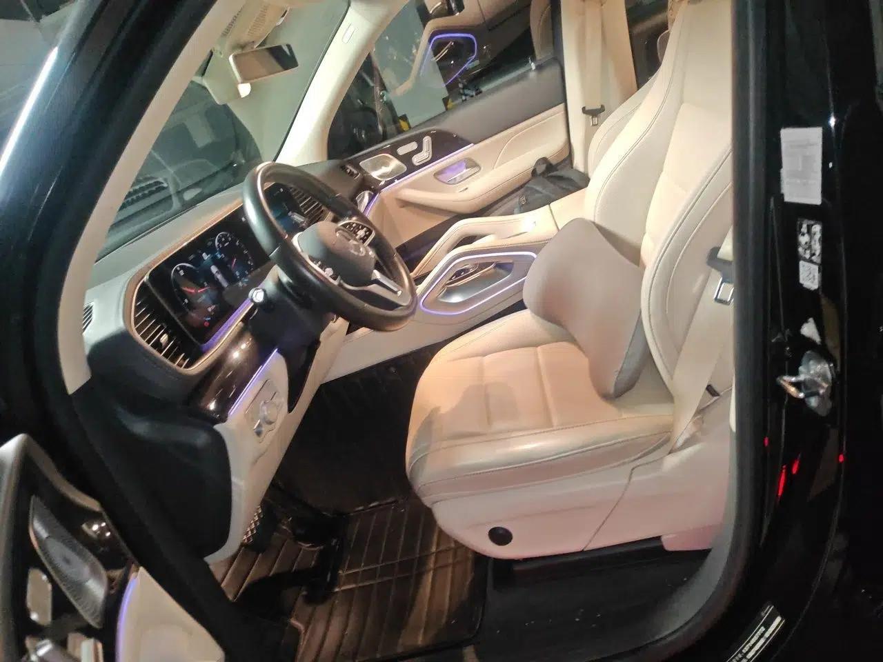 Mercedes-Benz GLE 2020 GLE 350 4MATIC Fashion Model — миниатюра 15