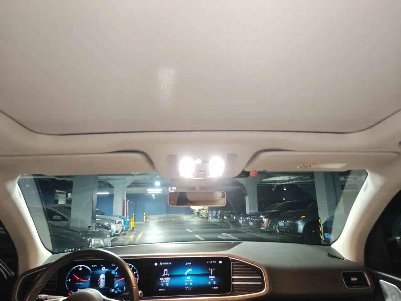 Mercedes-Benz GLE 2020 GLE 350 4MATIC Fashion Model — миниатюра 18