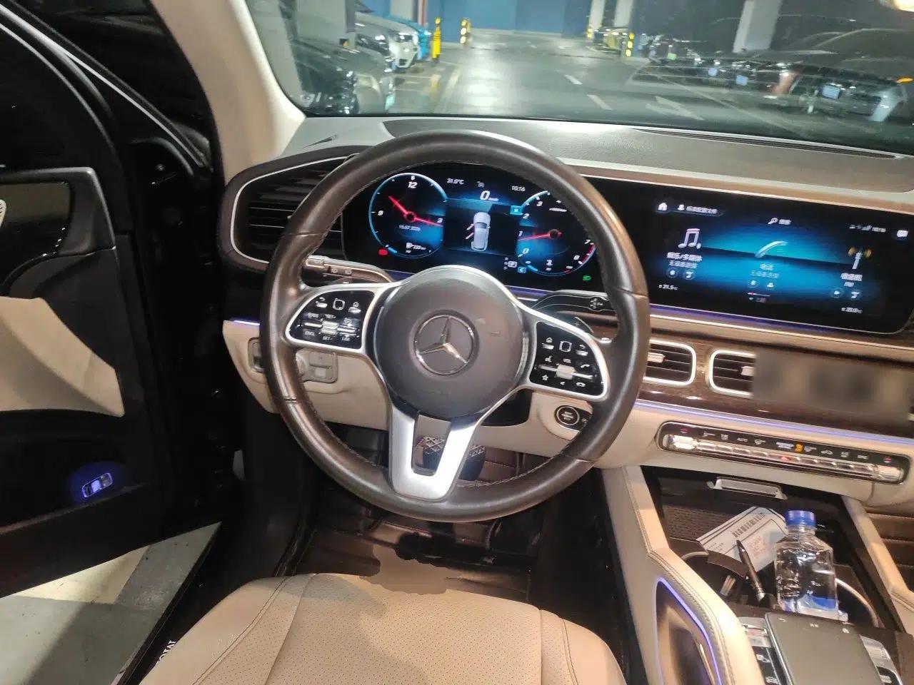 Mercedes-Benz GLE 2020 GLE 350 4MATIC Fashion Model — миниатюра 10
