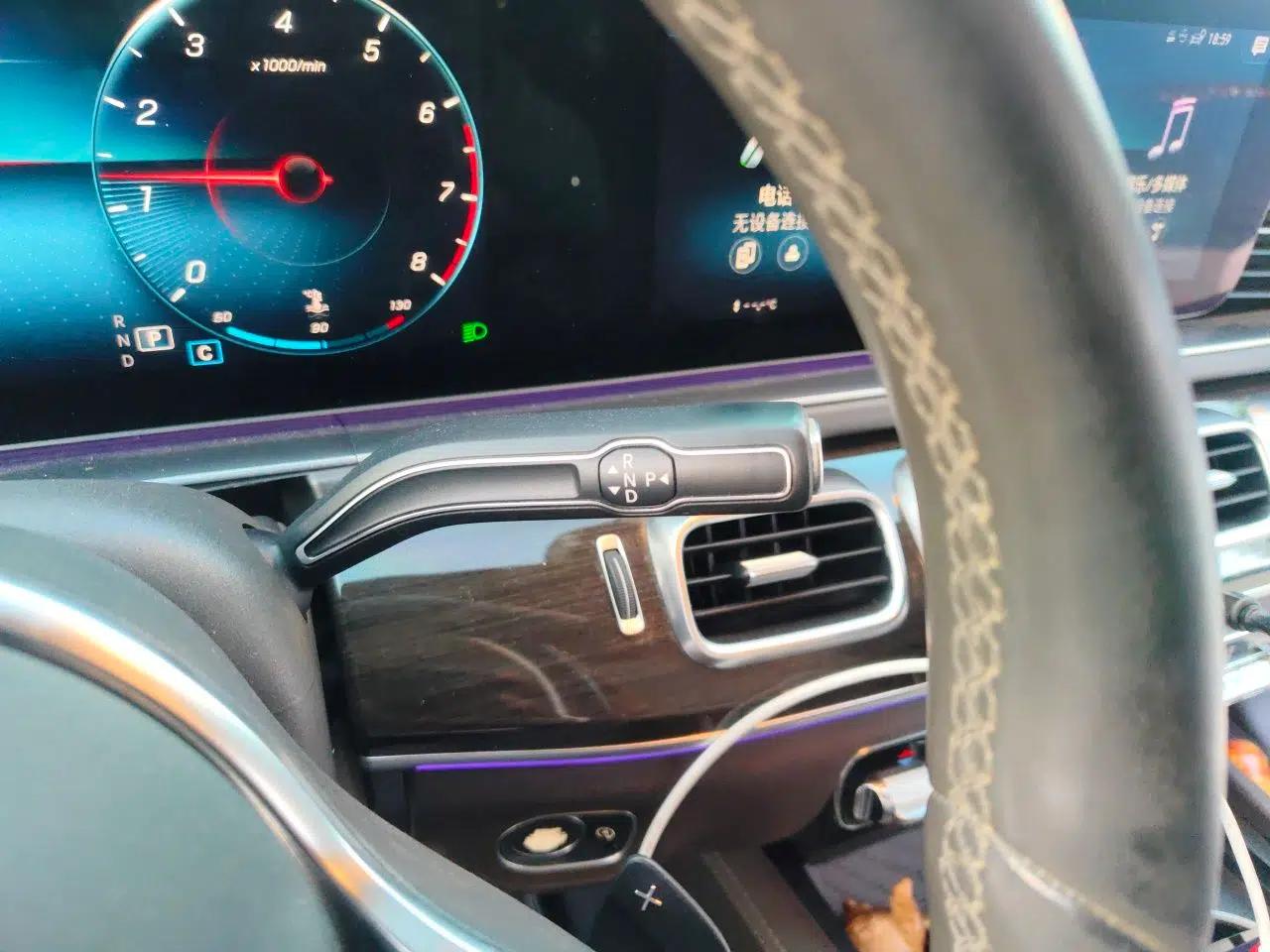 Mercedes-Benz GLE 2020 GLE 350 4MATIC Fashion Model — миниатюра 14