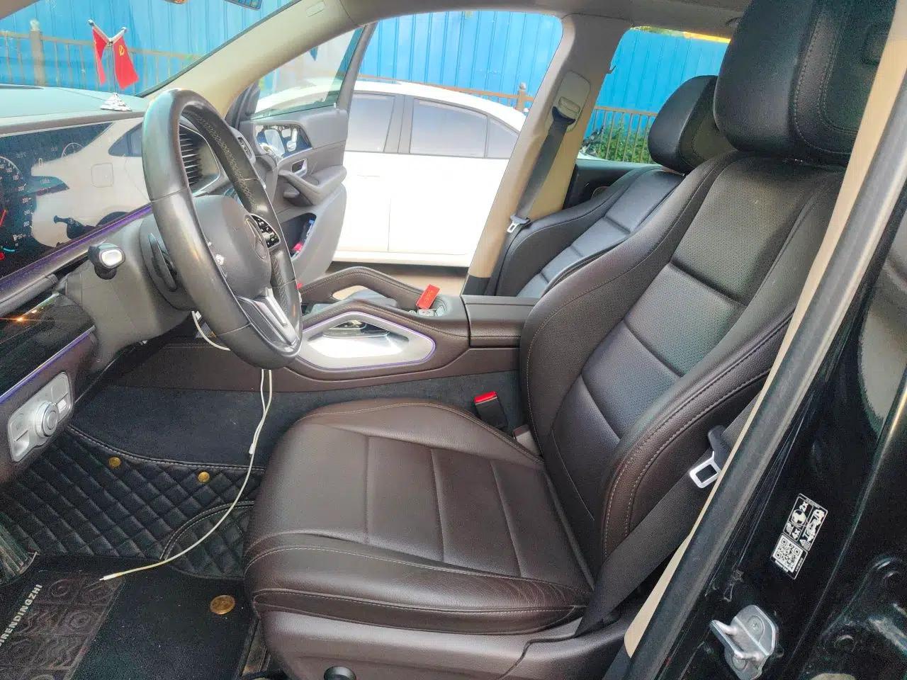 Mercedes-Benz GLE 2020 GLE 350 4MATIC Fashion Model — миниатюра 15