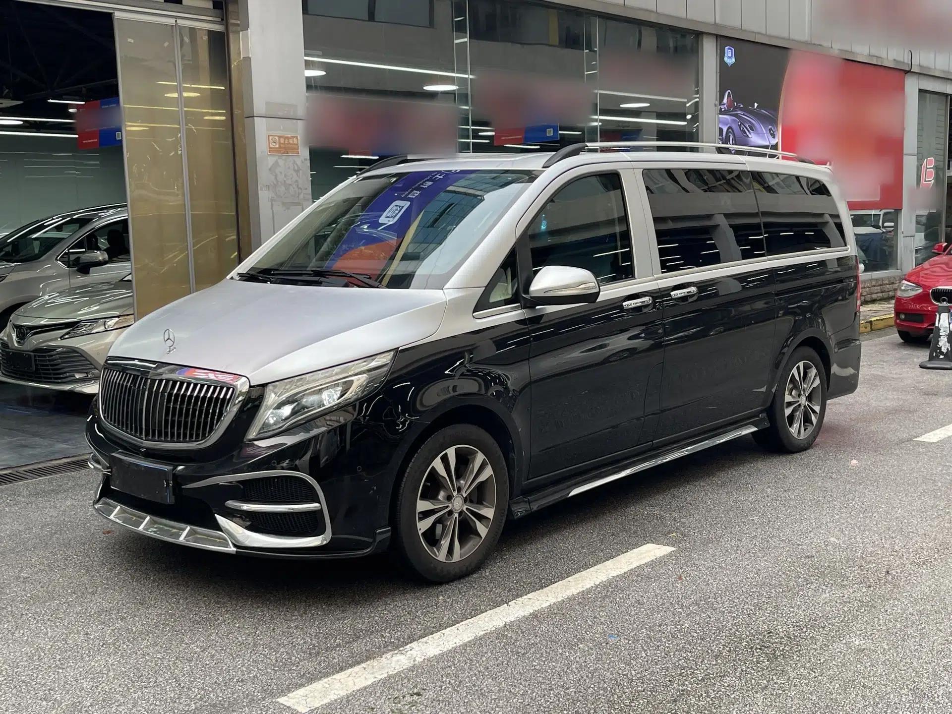 Mercedes-Benz V-Class 2017 V 260 Avantgarde Edition — миниатюра 1