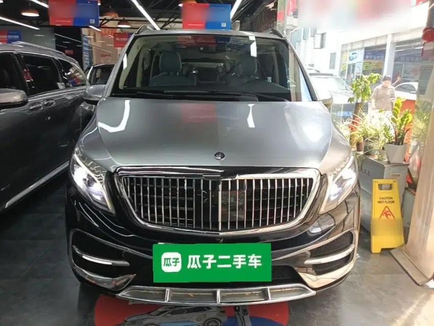 Mercedes-Benz V-Class 2017 V 260 Avantgarde Edition — миниатюра 2