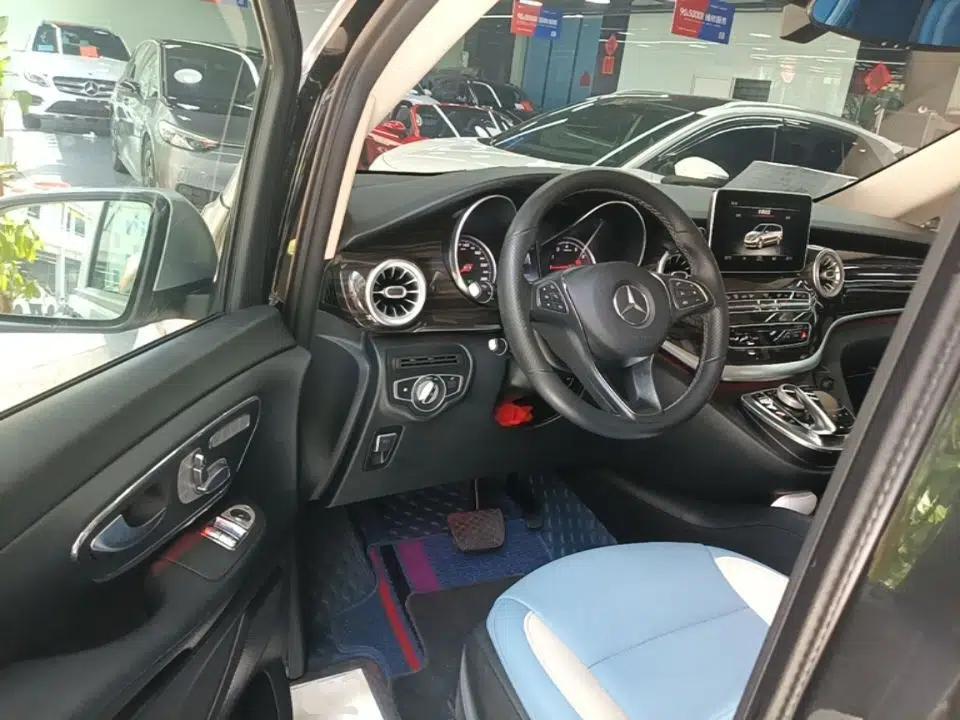 Mercedes-Benz V-Class 2017 V 260 Avantgarde Edition — миниатюра 24