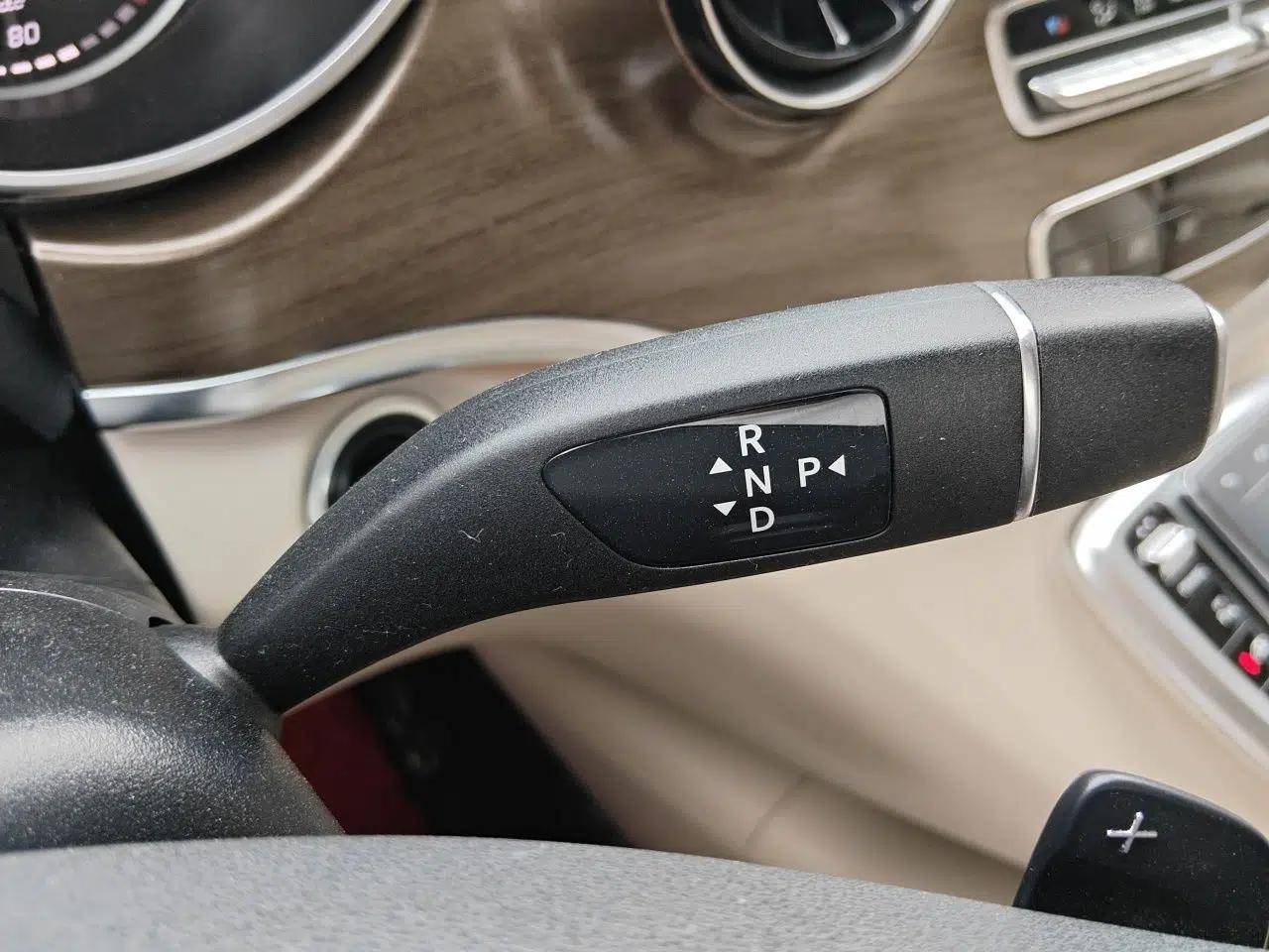 Mercedes-Benz V-Class 2021 V 260 L Long Wheelbase Prestige Edition — миниатюра 14