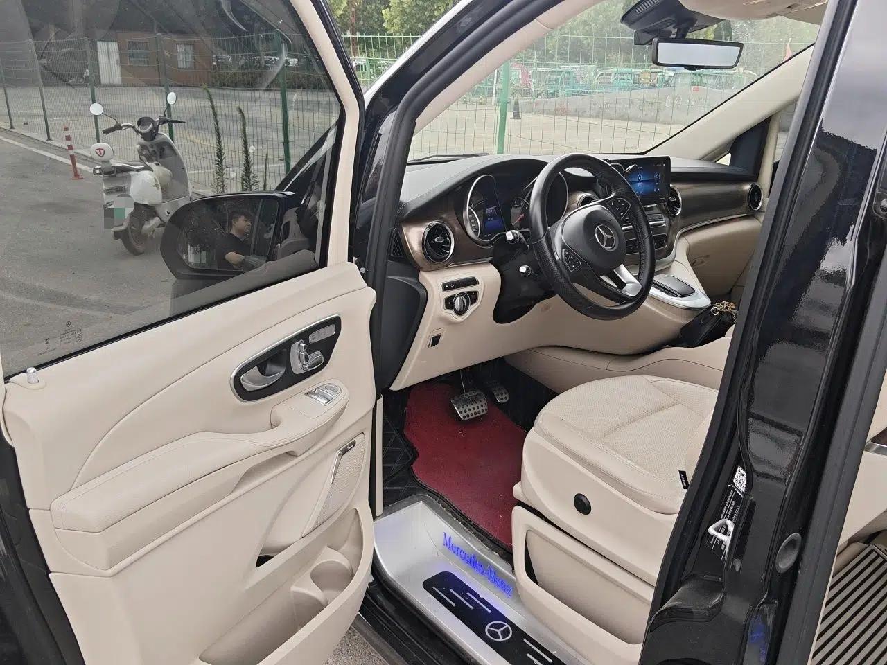 Mercedes-Benz V-Class 2021 V 260 L Long Wheelbase Prestige Edition — миниатюра 16