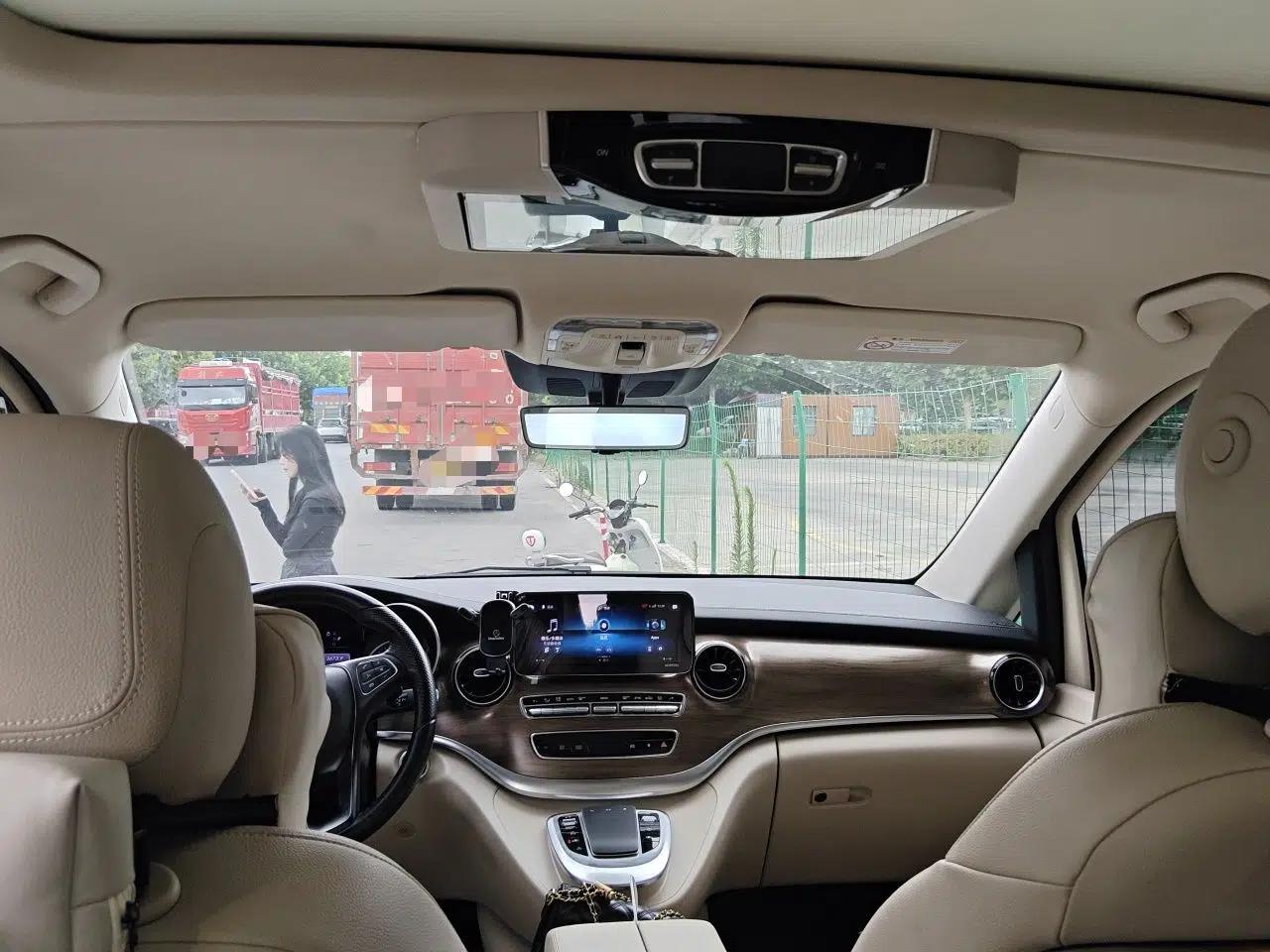 Mercedes-Benz V-Class 2021 V 260 L Long Wheelbase Prestige Edition — миниатюра 18