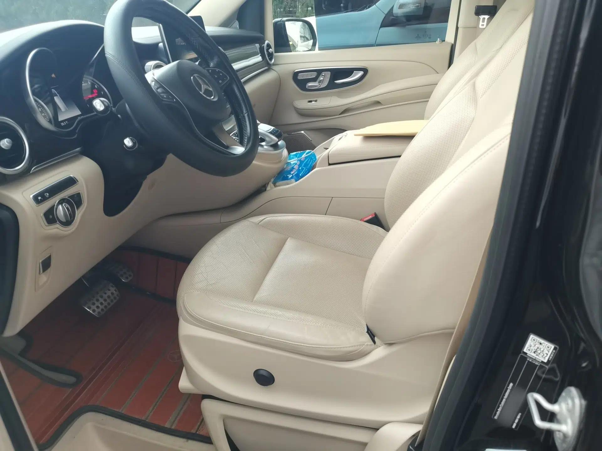Mercedes-Benz V-Class 2017 V 260 Prestige Edition — миниатюра 15