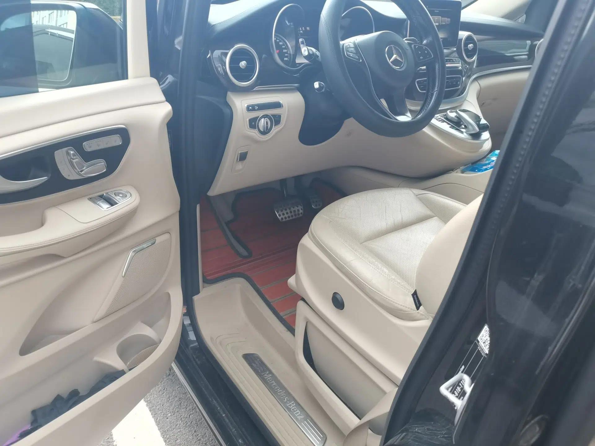 Mercedes-Benz V-Class 2017 V 260 Prestige Edition — миниатюра 16