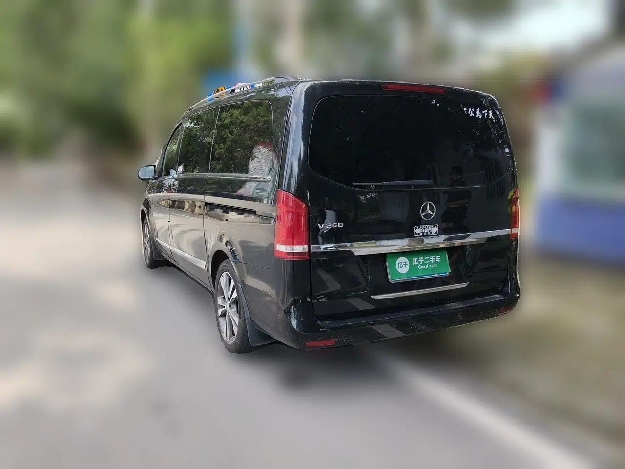 Mercedes-Benz V-Class 2016 V 260 Avantgarde Edition — миниатюра 4