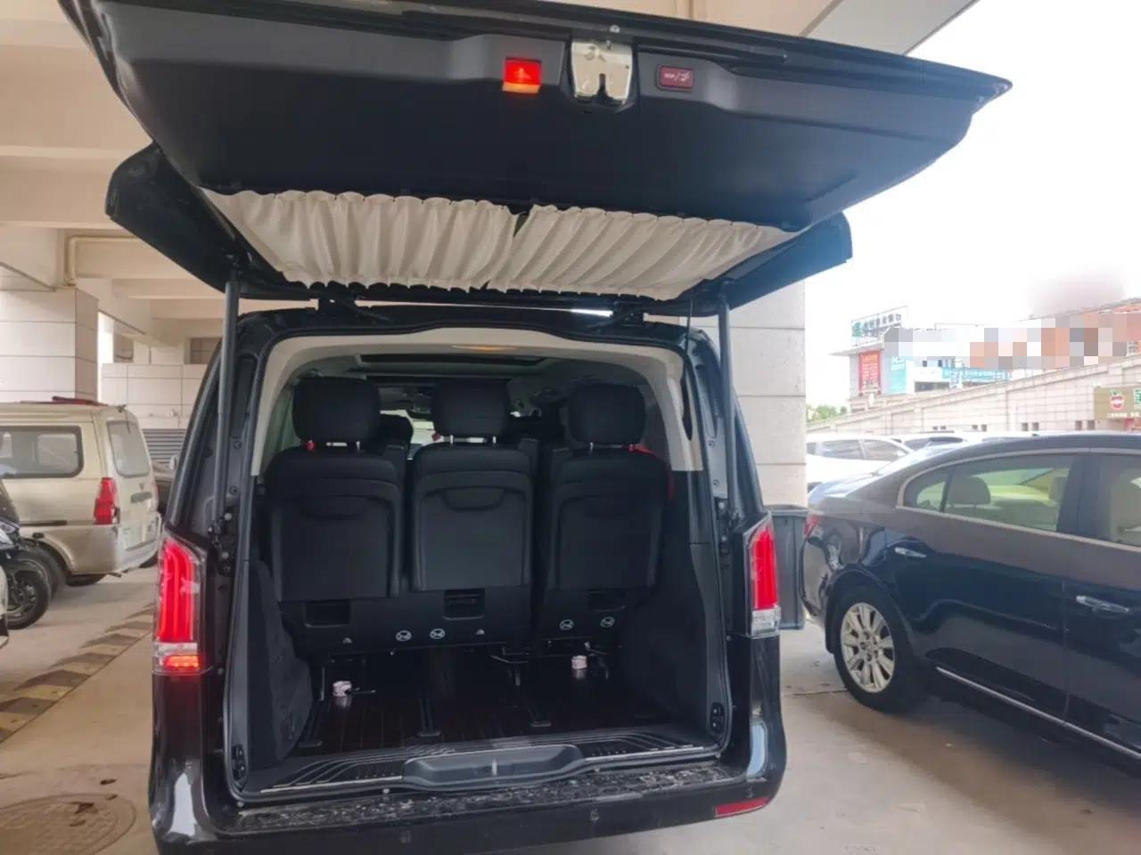 Mercedes-Benz V-Class 2024 V 300 L Long Wheelbase Luxury Edition — миниатюра 22