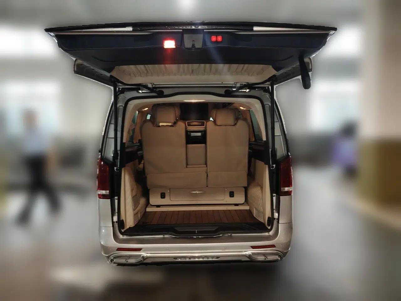 Mercedes-Benz V-Class Mercedes-Benz V-Class business-class conversion, 2021 model, 2.0T automatic, 7 seats. — миниатюра 19