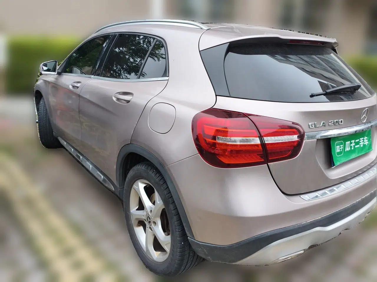 Mercedes-Benz GLA 2018 GLA 200 Sport Edition — миниатюра 4