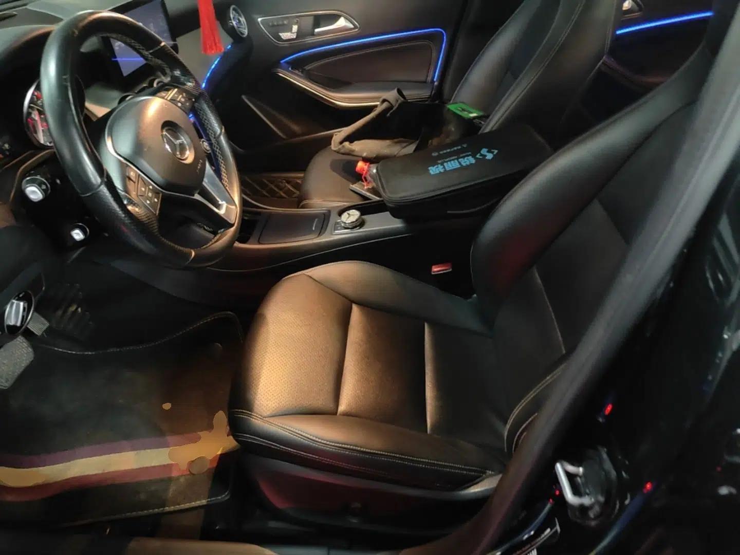 Mercedes-Benz GLA 2015 GLA 220 4MATIC Luxury Model — миниатюра 22