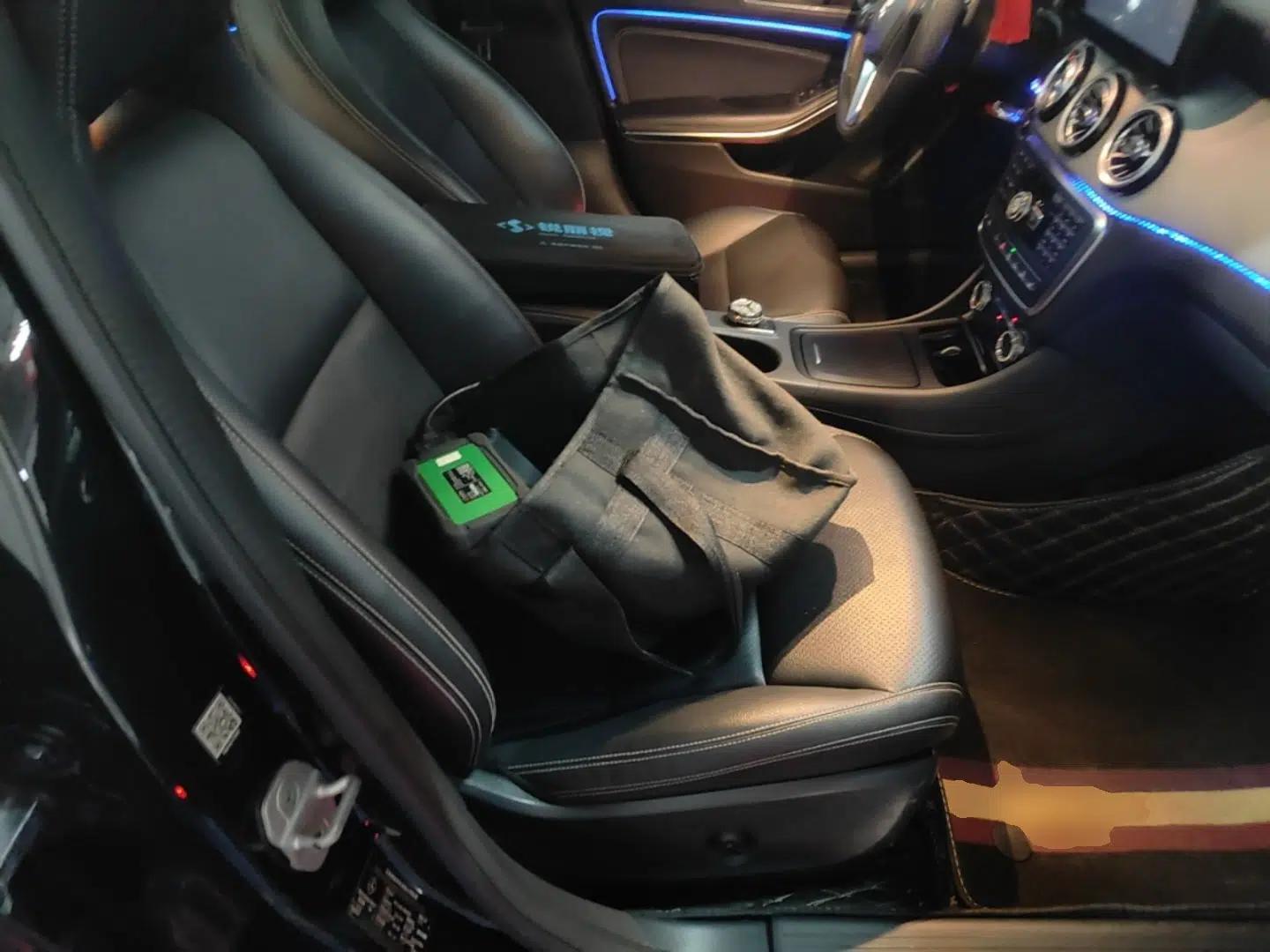 Mercedes-Benz GLA 2015 GLA 220 4MATIC Luxury Model — миниатюра 24