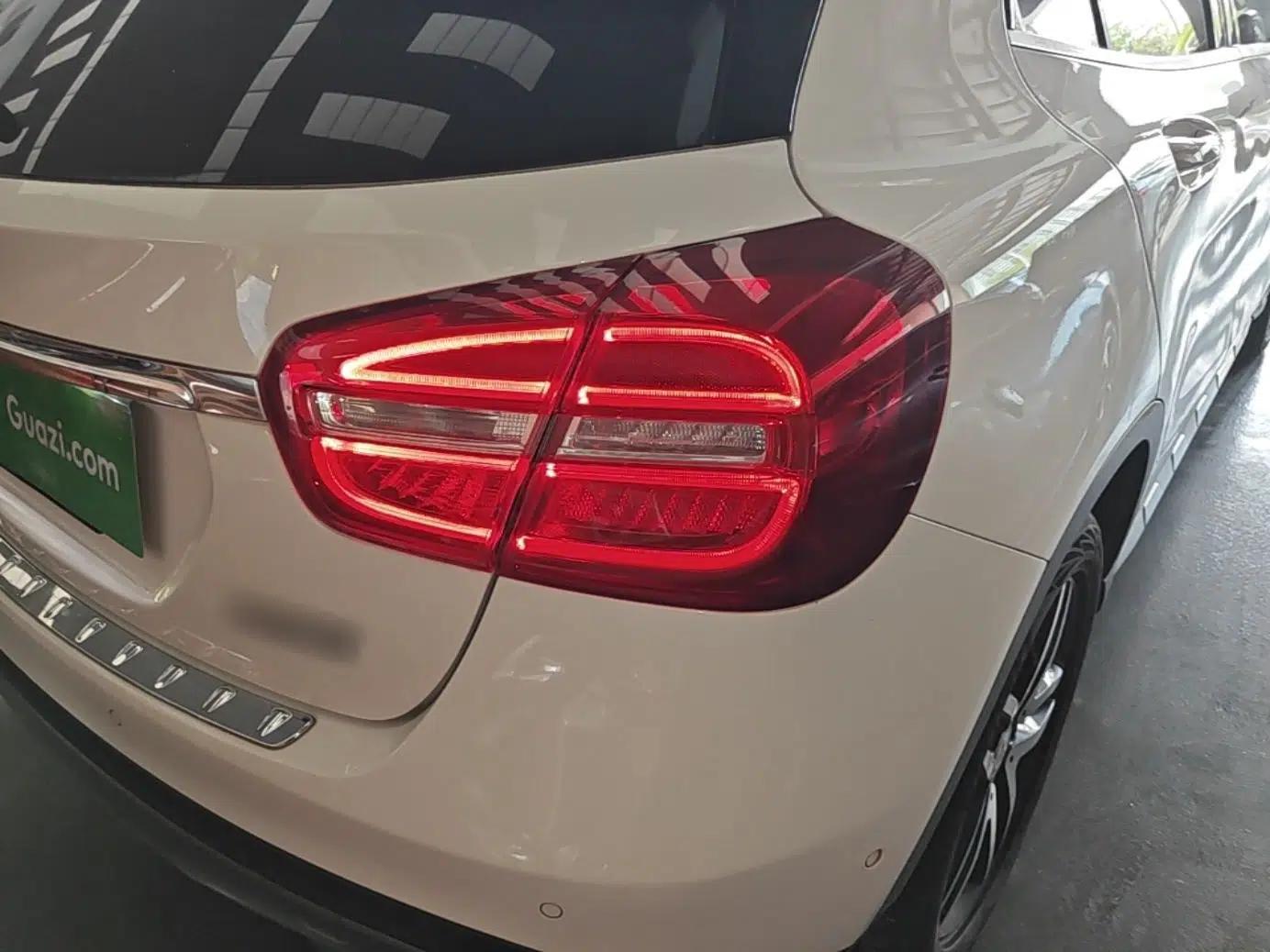 Mercedes-Benz GLA 2015 GLA 200 Fashion Model — миниатюра 9