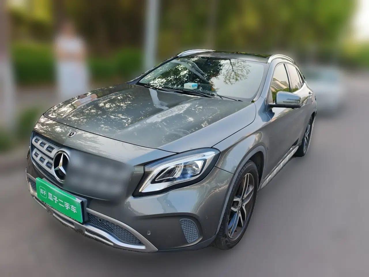 Mercedes-Benz GLA 2017 GLA 200 Fashion Model — миниатюра 1