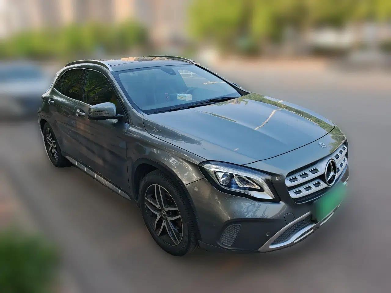Mercedes-Benz GLA 2017 GLA 200 Fashion Model — миниатюра 3