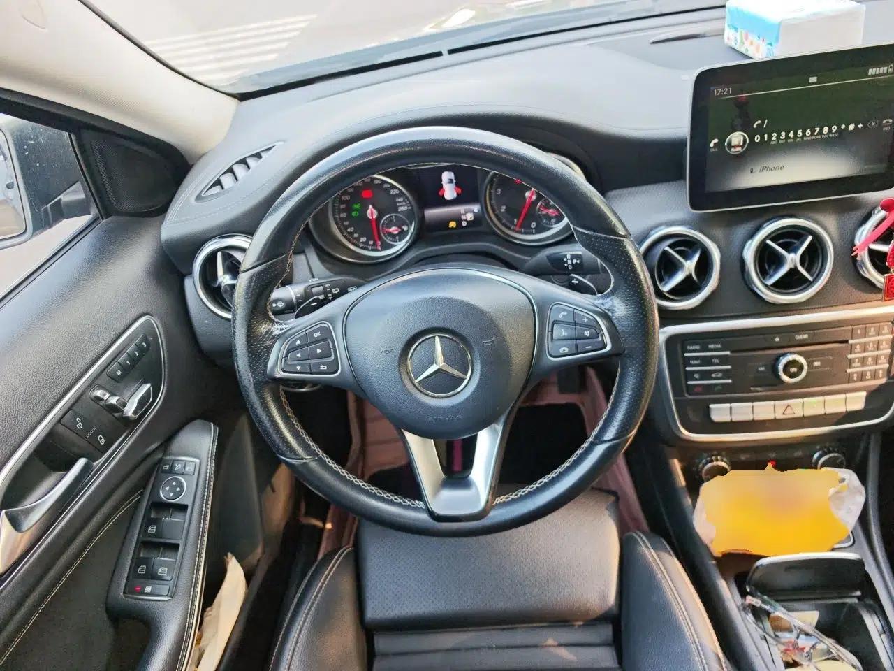 Mercedes-Benz GLA 2017 GLA 200 Fashion Model — миниатюра 10