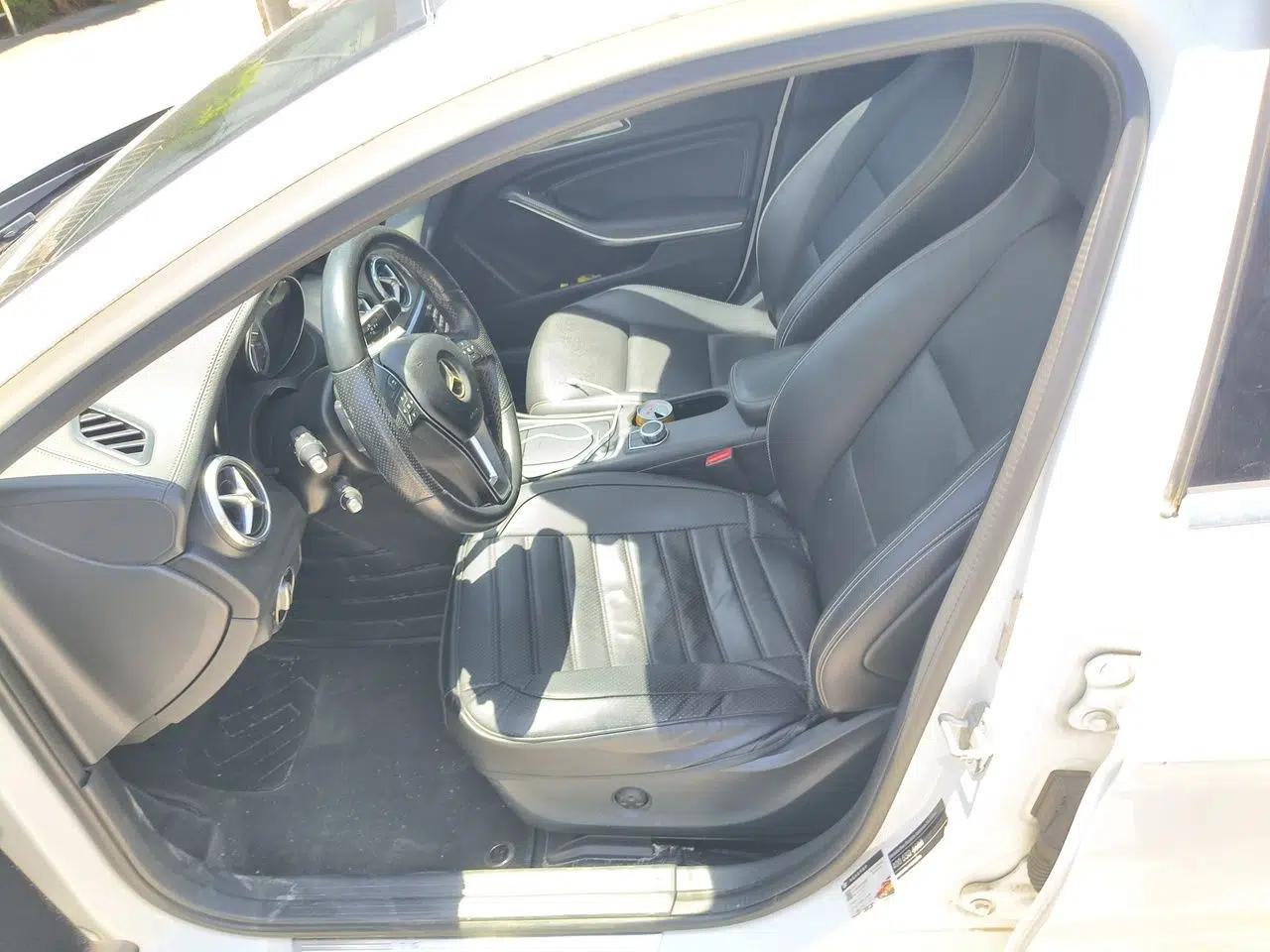 Mercedes-Benz GLA 2015 GLA 220 4MATIC Fashion Model — миниатюра 16