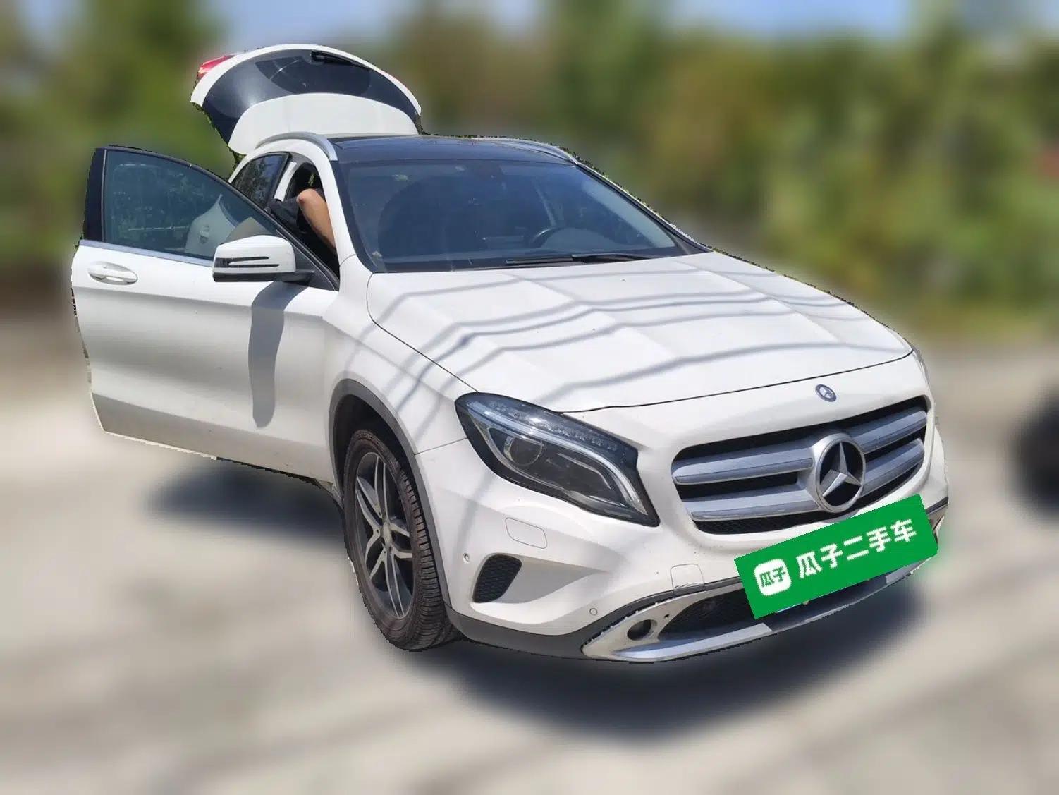 Mercedes-Benz GLA 2015 GLA 220 4MATIC Fashion Model — миниатюра 3