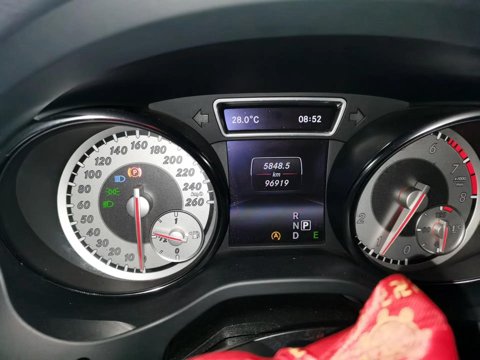 Mercedes-Benz GLA 2015 GLA 260 4MATIC — миниатюра 12