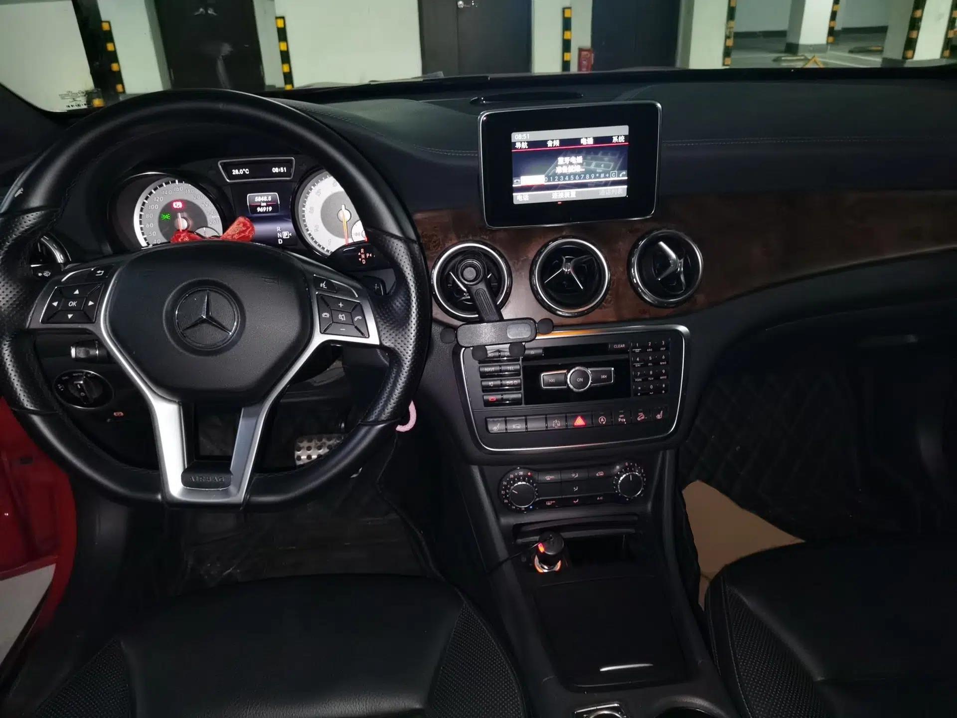 Mercedes-Benz GLA 2015 GLA 260 4MATIC — миниатюра 9
