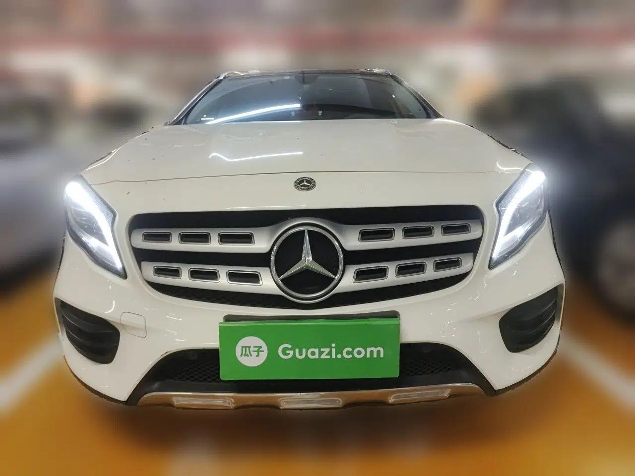 Mercedes-Benz GLA 2019 GLA 200 Fashion Model — миниатюра 2