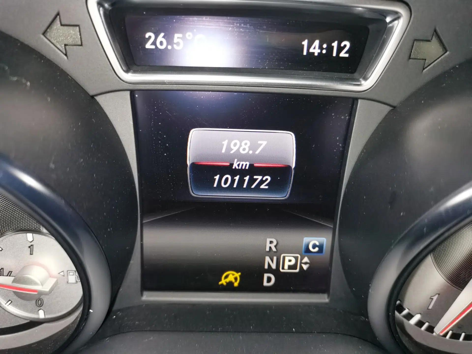 Mercedes-Benz GLA 2016 GLA 220 4MATIC Fashion Edition — миниатюра 12