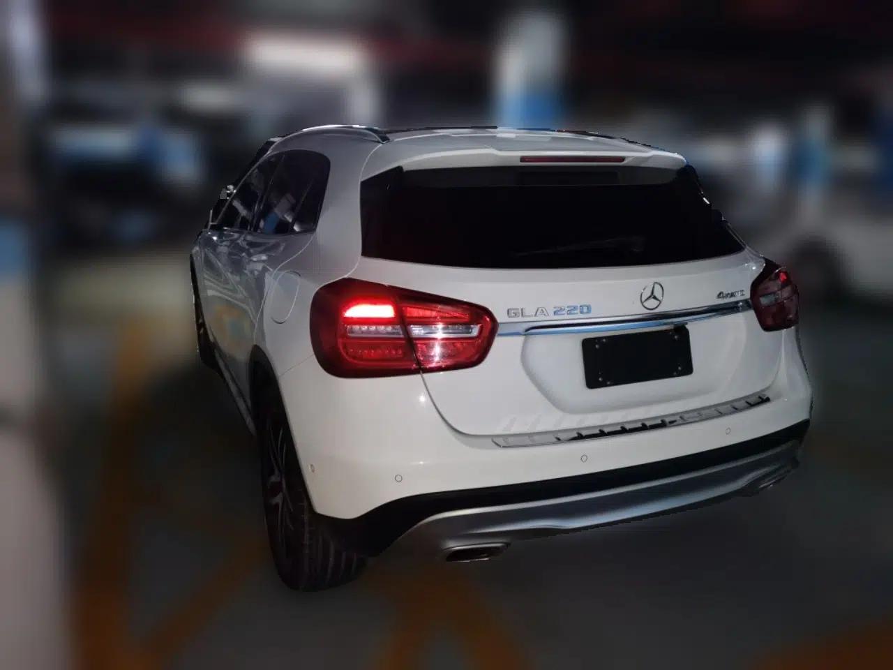Mercedes-Benz GLA 2016 GLA 220 4MATIC Fashion Edition — миниатюра 4