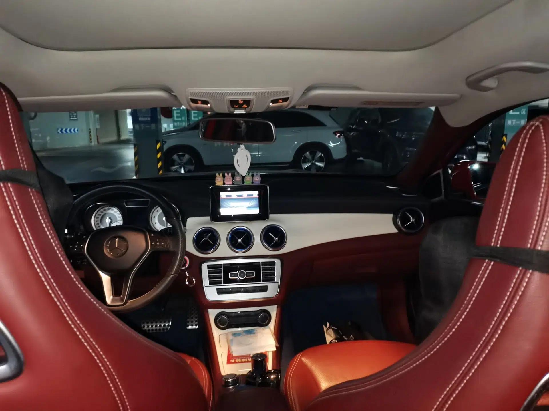 Mercedes-Benz GLA 2015 GLA 200 Fashion Model — миниатюра 18