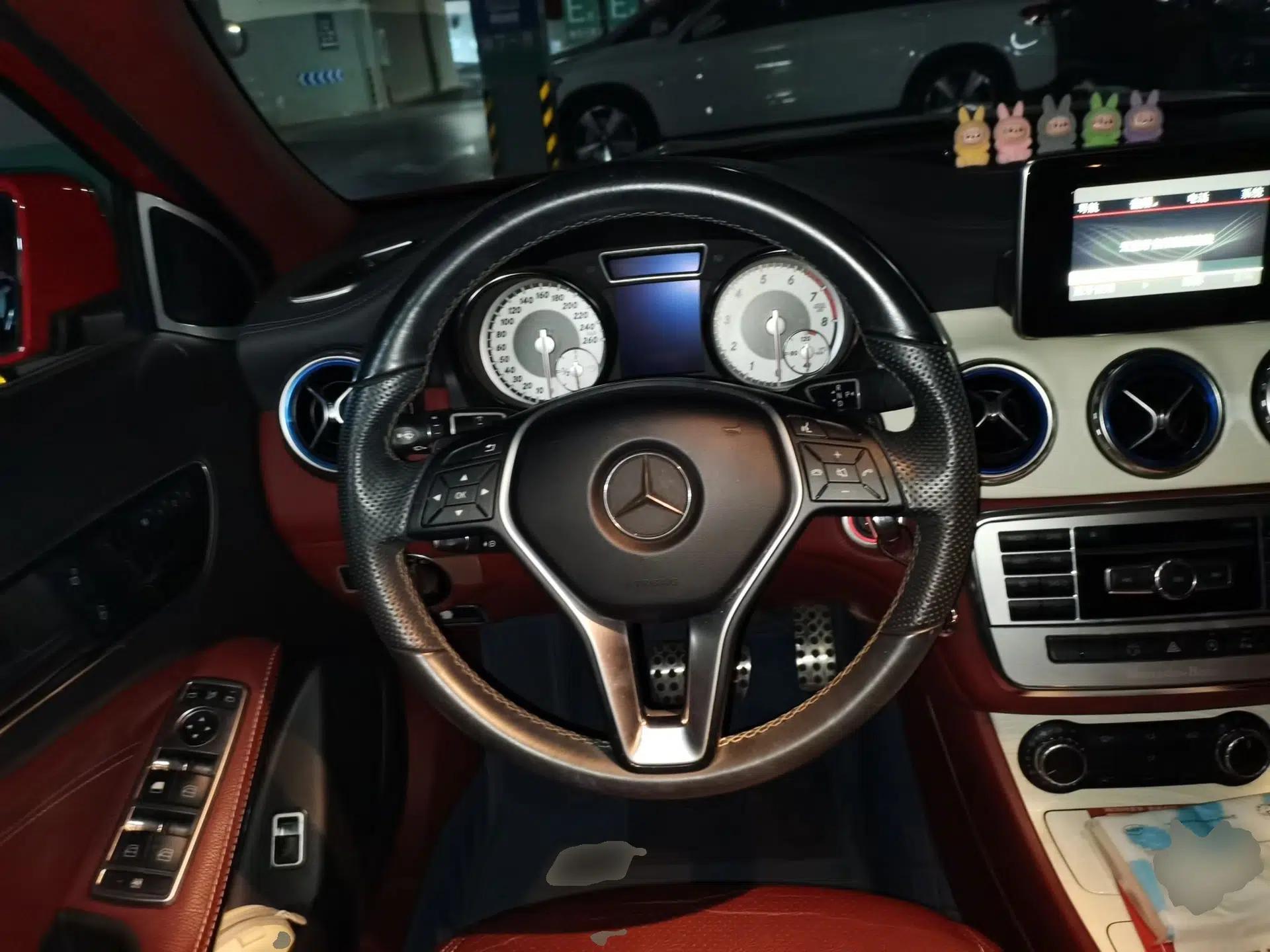 Mercedes-Benz GLA 2015 GLA 200 Fashion Model — миниатюра 10