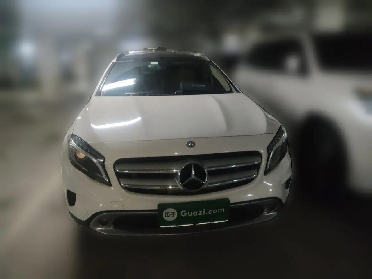 Mercedes-Benz GLA 2015 GLA 220 4MATIC Fashion Model — миниатюра 2
