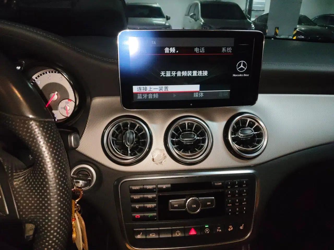 Mercedes-Benz GLA 2015 GLA 220 4MATIC Fashion Model — миниатюра 13