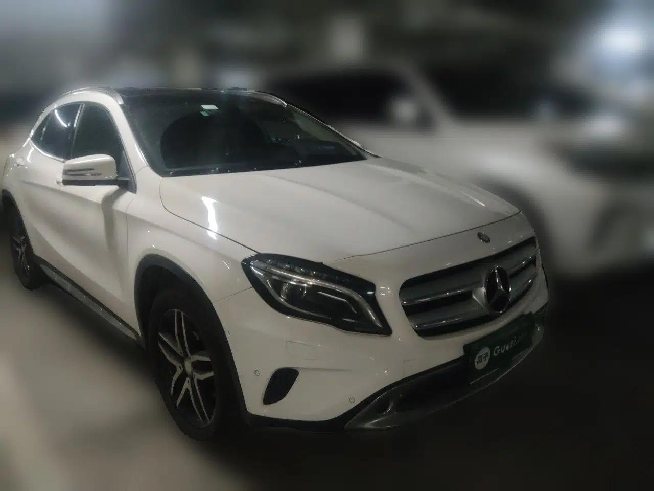 Mercedes-Benz GLA 2015 GLA 220 4MATIC Fashion Model — миниатюра 3