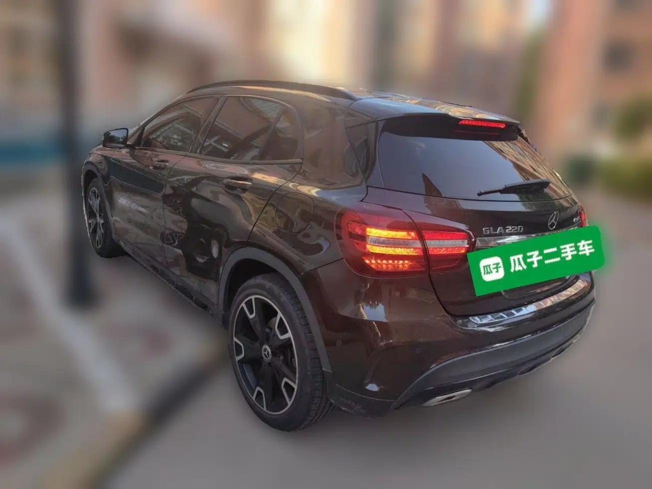 Mercedes-Benz GLA 2018 GLA 220 4MATIC Sport Edition — миниатюра 4