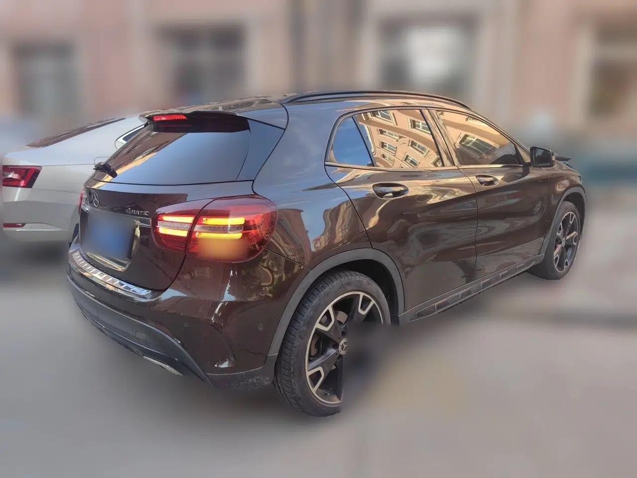 Mercedes-Benz GLA 2018 GLA 220 4MATIC Sport Edition — миниатюра 6